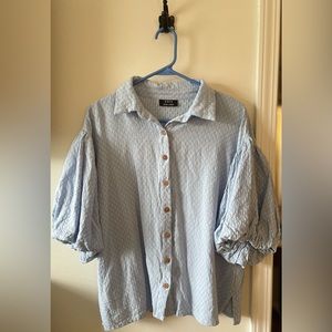 VICI Collection Gracyn Woven Puff Sleeve Button Down